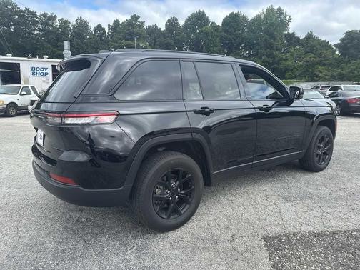 2024 Jeep Grand Cherokee Altitude