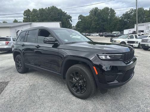 2024 Jeep Grand Cherokee Altitude
