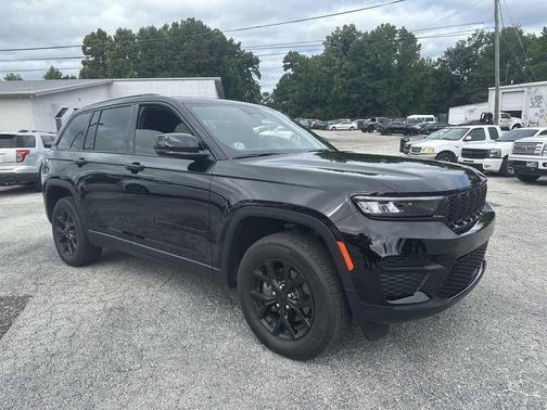 2024 Jeep Grand Cherokee Altitude