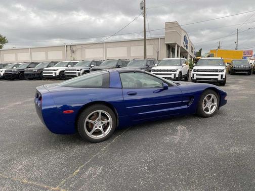 LeMans Blue Metallic 2004 Chevrolet Corvette Base