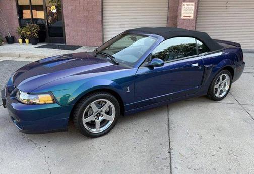 2004 Ford Mustang SVT Cobra