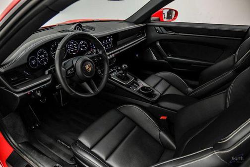 2024 Porsche 911 Carrera GTS