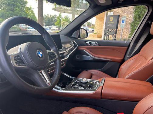 2024 BMW X5 M60i