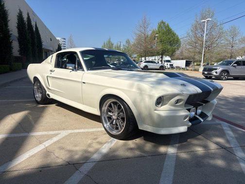 1967 Ford Mustang Base