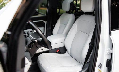 Fuji White 2025 Land Rover Defender 110 P500 X-Dynamic SE
