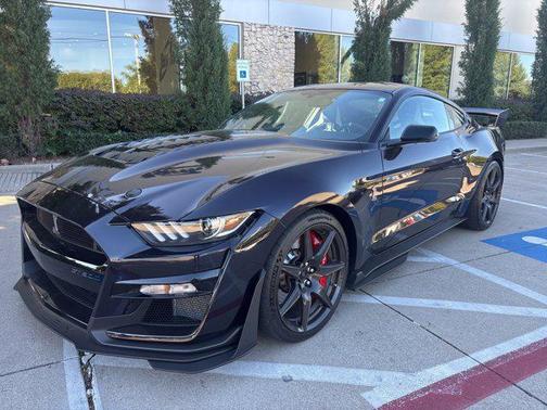 2022 Ford Shelby GT500 Base