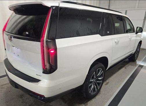 2024 Cadillac Escalade ESV Sport Platinum