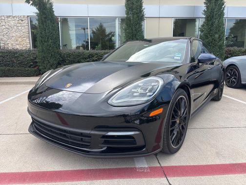 2019 Porsche Panamera RWD