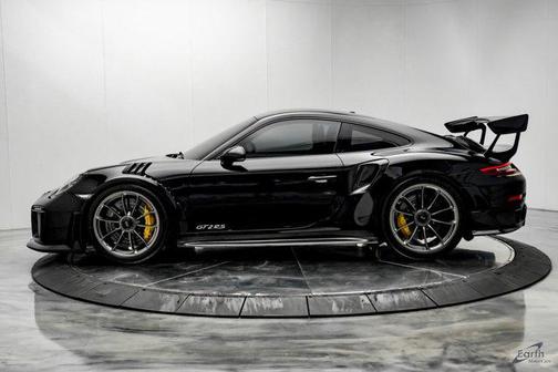 2019 Porsche 911 GT2 RS