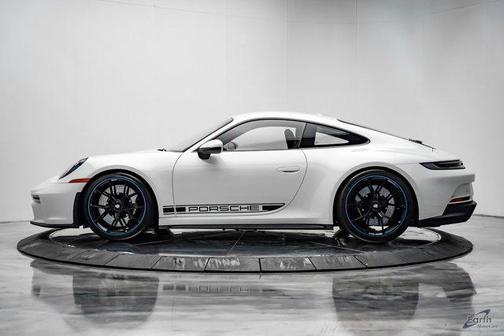 2022 Porsche 911 GT3 w/Touring Package