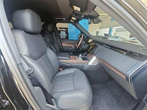 2024 Land Rover Range Rover P400 SE
