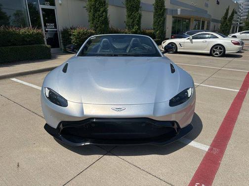 2021 Aston Martin Vantage Roadster