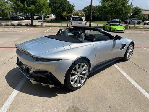 2021 Aston Martin Vantage Roadster