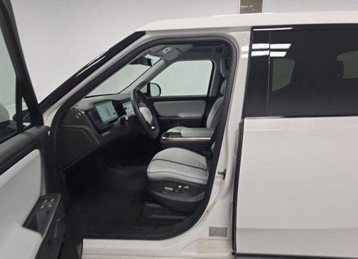 2025 Rivian R1T Adventure Package Dual Motor Large Battery 22' Sport Wheels