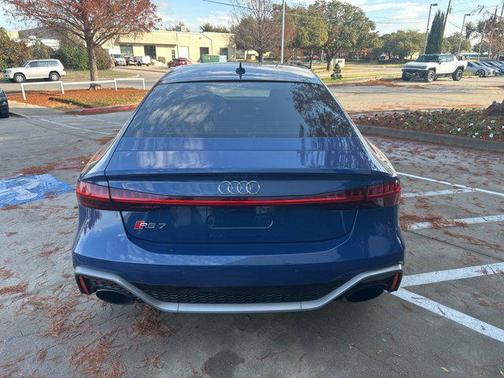 2024 Audi RS 7 4.0T Performance