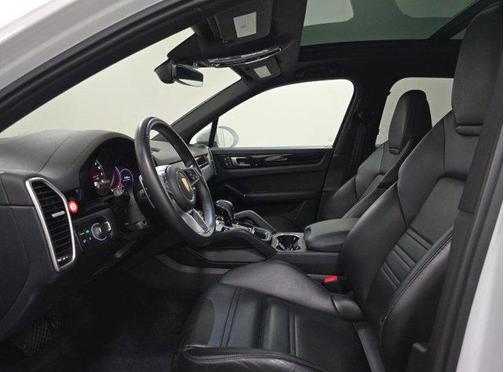 2023 Porsche Cayenne S
