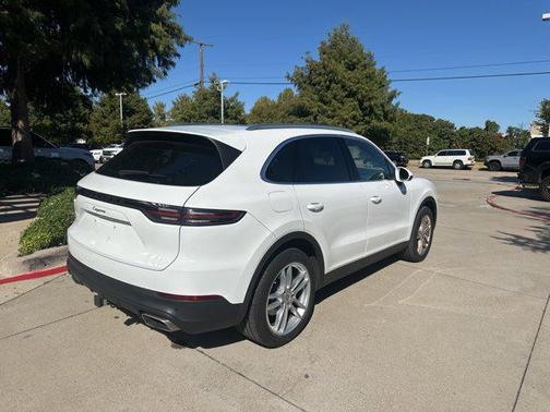 2023 Porsche Cayenne S