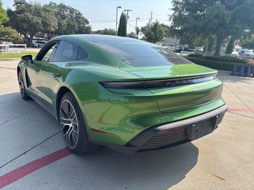 2022 Porsche Taycan RWD