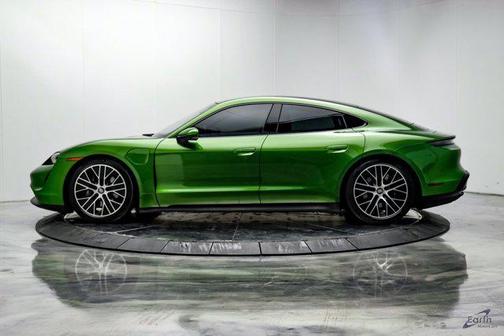 2022 Porsche Taycan RWD