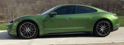 2022 Porsche Taycan RWD