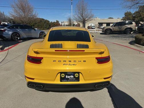 2018 Porsche 911 Turbo