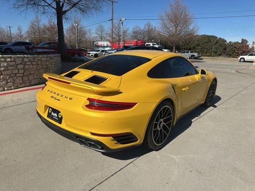 2018 Porsche 911 Turbo