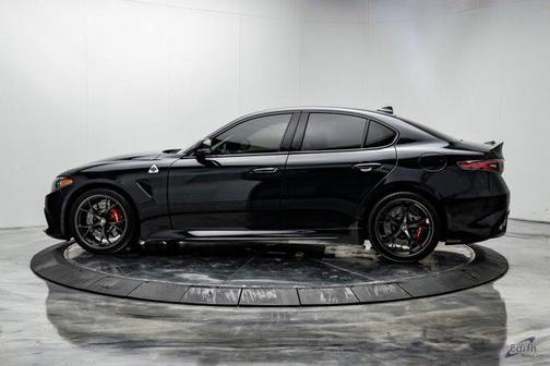 2024 Alfa Romeo Giulia Quadrifoglio