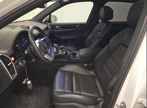 2023 Porsche Cayenne Cayenne