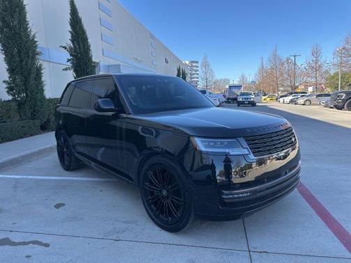 2025 Land Rover Range Rover P530 SE