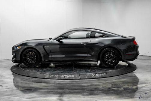 2016 Ford Shelby GT350 Base