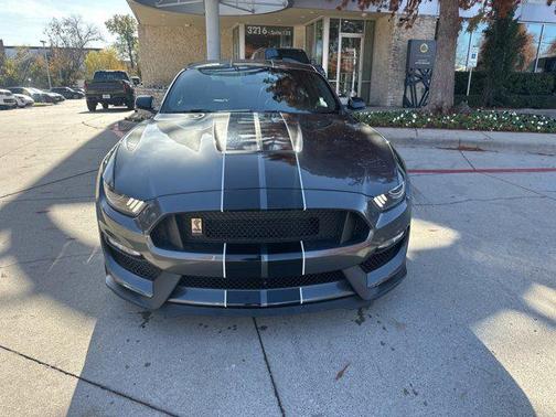 2016 Ford Shelby GT350 Base