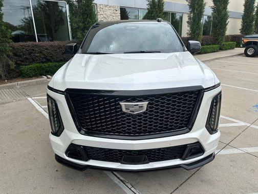 Crystal White Tricoat 2025 Cadillac Escalade V-Series