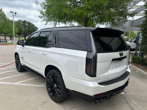 Crystal White Tricoat 2025 Cadillac Escalade V-Series