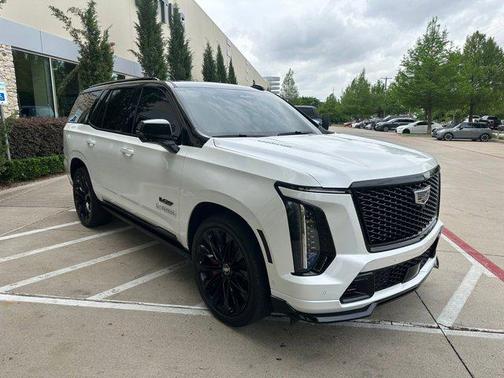 Crystal White Tricoat 2025 Cadillac Escalade V-Series