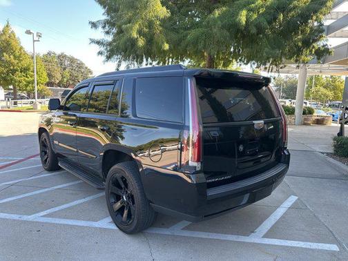 2019 Cadillac Escalade Luxury