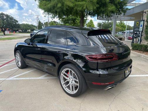 2016 Porsche Macan Turbo