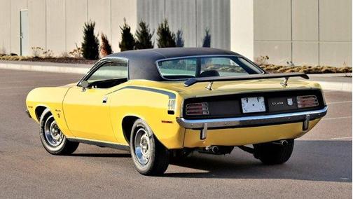 Photo 3 of 13 of 1970 Plymouth Barracuda