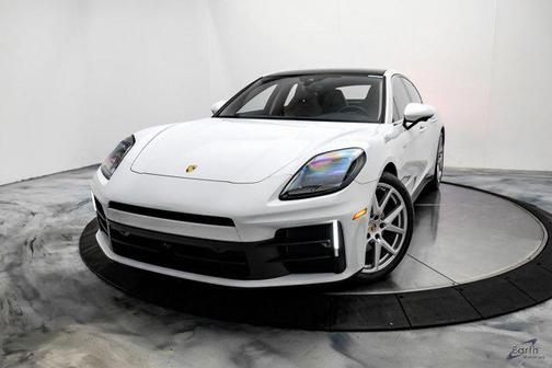 2025 Porsche Panamera Premium Package 21' Sport Design Wheels