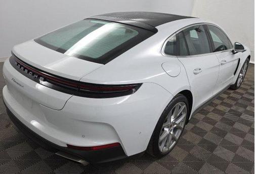2025 Porsche Panamera Premium Package 21' Sport Design Wheels