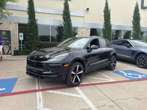 2024 Porsche Macan Base