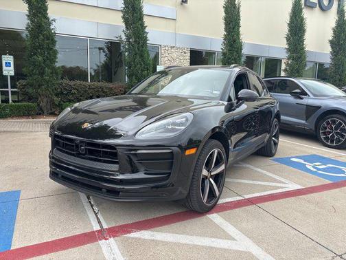 2024 Porsche Macan Base
