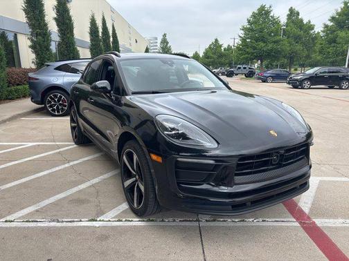 2024 Porsche Macan Base