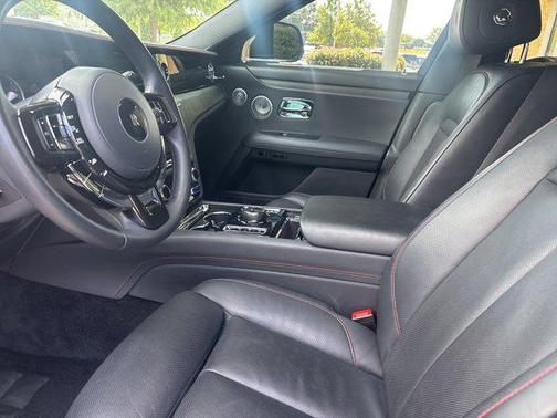 2022 Rolls-Royce Ghost SHOOTING STAR HEADLINER LOUNGE SEATING PICNIC TABLES