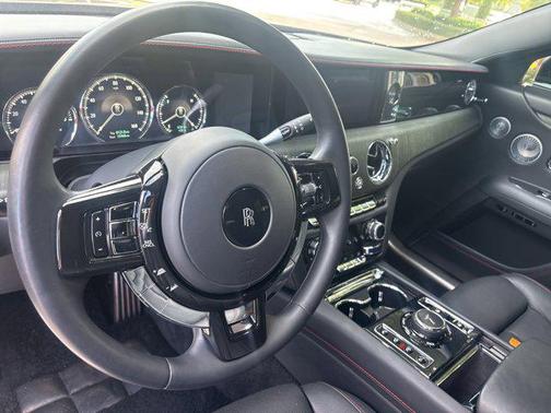 2022 Rolls-Royce Ghost SHOOTING STAR HEADLINER LOUNGE SEATING PICNIC TABLES
