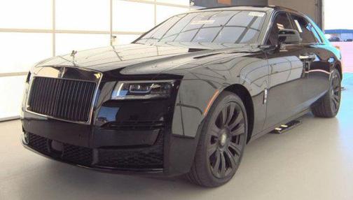 2022 Rolls-Royce Ghost SHOOTING STAR HEADLINER LOUNGE SEATING PICNIC TABLES