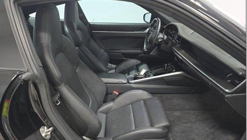 2020 Porsche 911 Carrera 4S
