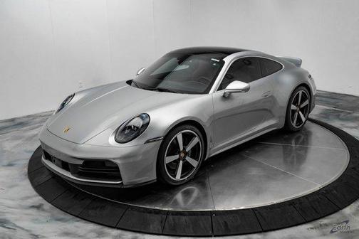 2025 Porsche 911 Carrera