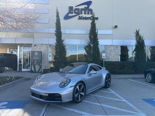 2025 Porsche 911 Carrera