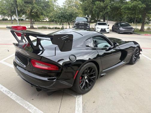 Venom Black Clearcoat 2017 Dodge Viper GTC