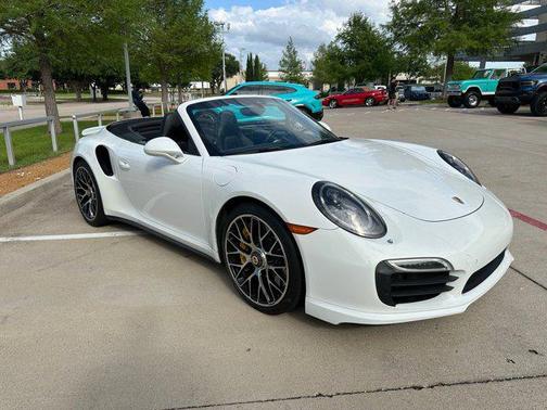 2016 Porsche 911 Turbo S